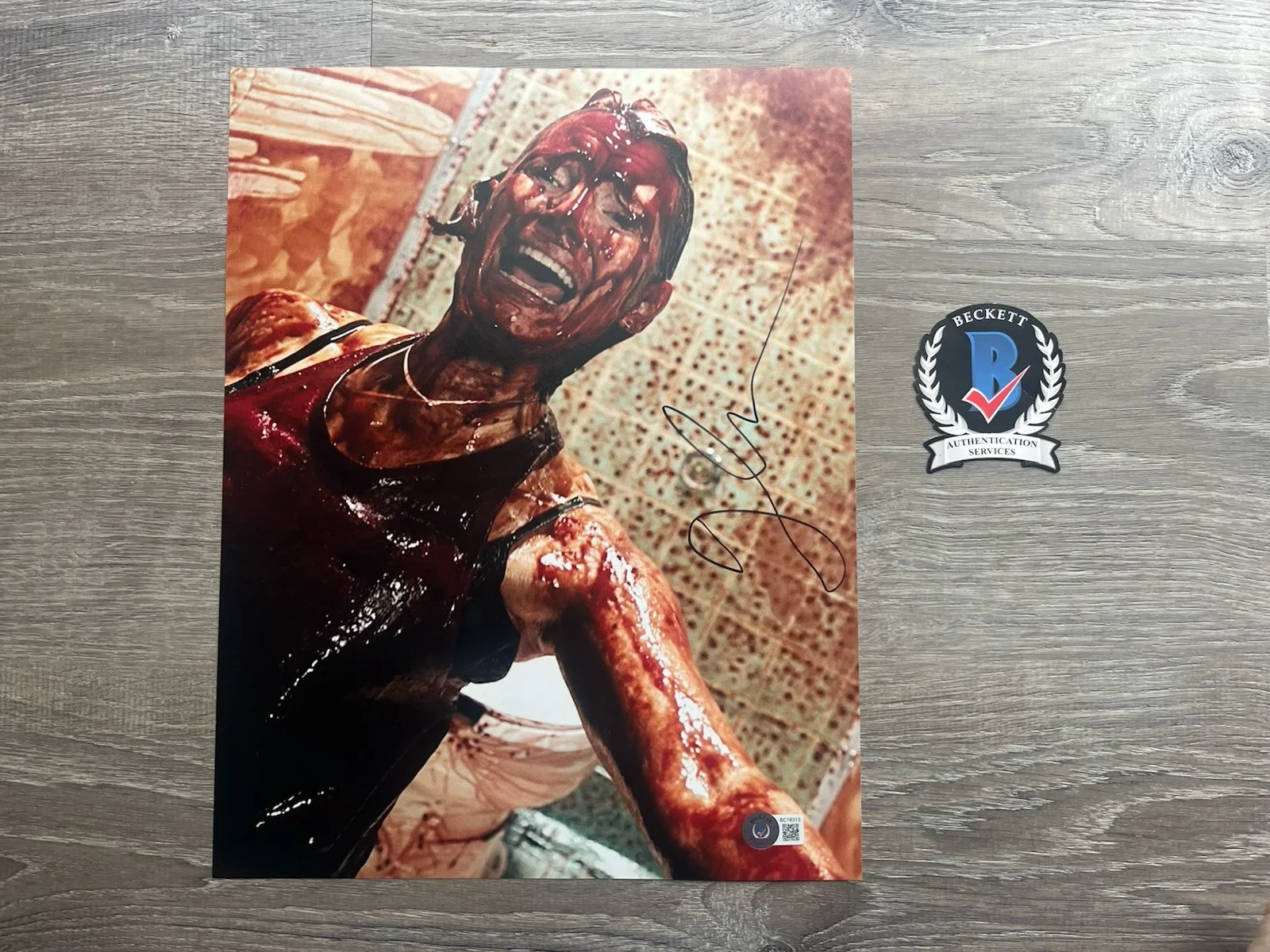 Jessica Chastain — Jessica Chastain Signed IT 11x14 Photo Beckett COA Beverly Marsh Horror Auto