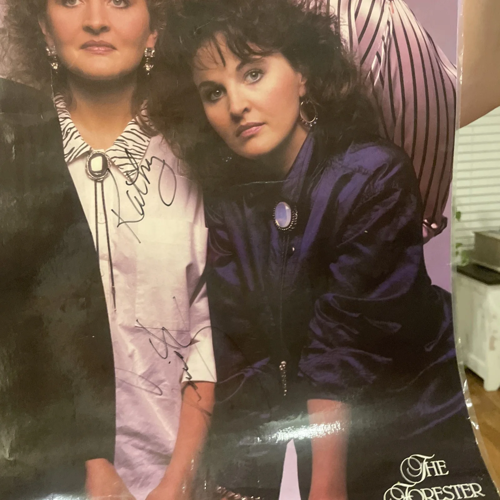 The forester sisters — Autographed Signed Forester Sisters Laminated 22x27 Press Photo Country Music, image 4