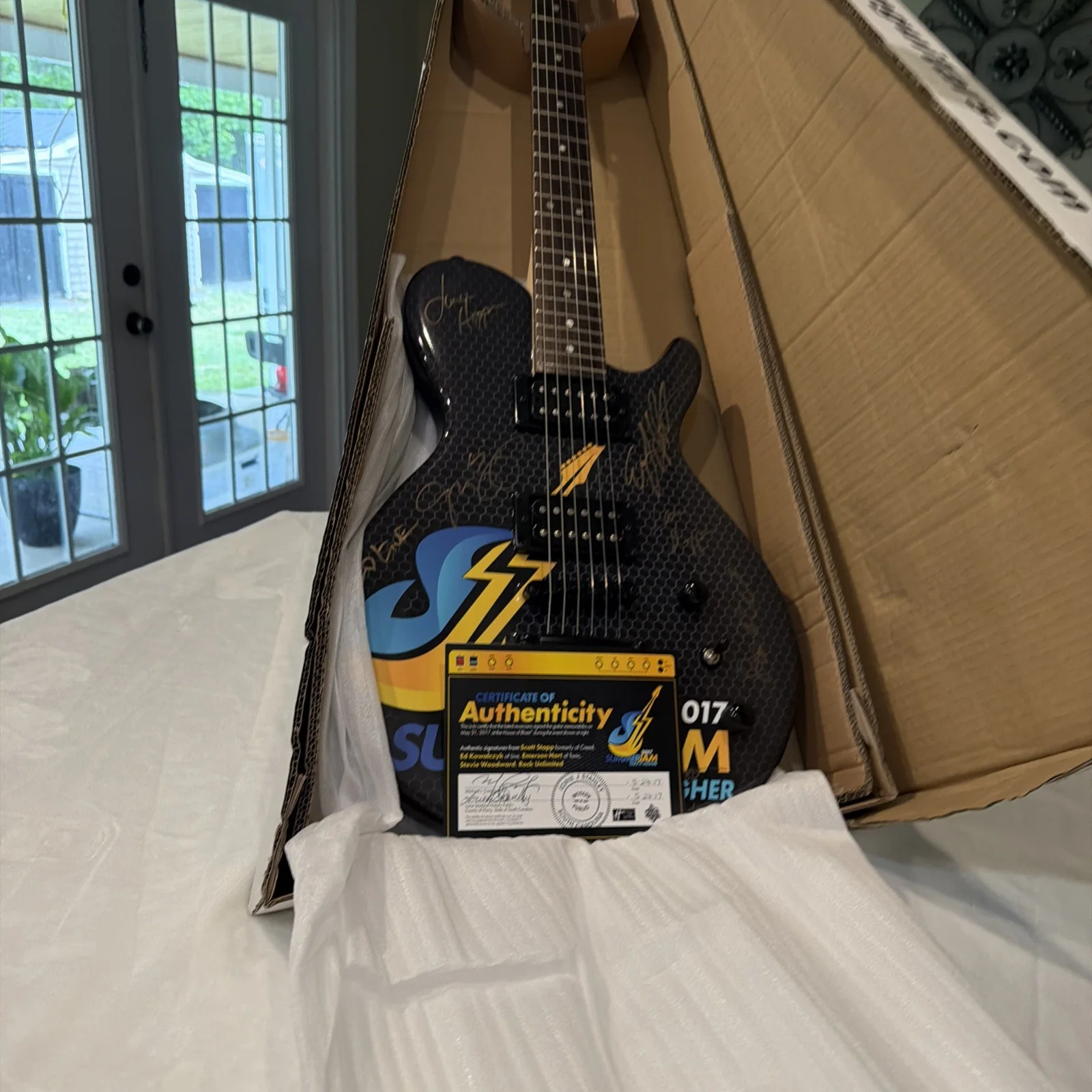 Dean Electric Guitar Autographed Summer Jam 2017 Myrtle Beach w/ Certificate, image 4