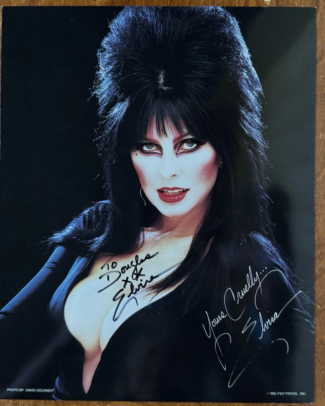 Elvira — Elvira Cassandra Peterson Signed 8x10 Photo Movie Macabre “Yours Cruelly” COA, изображение 4