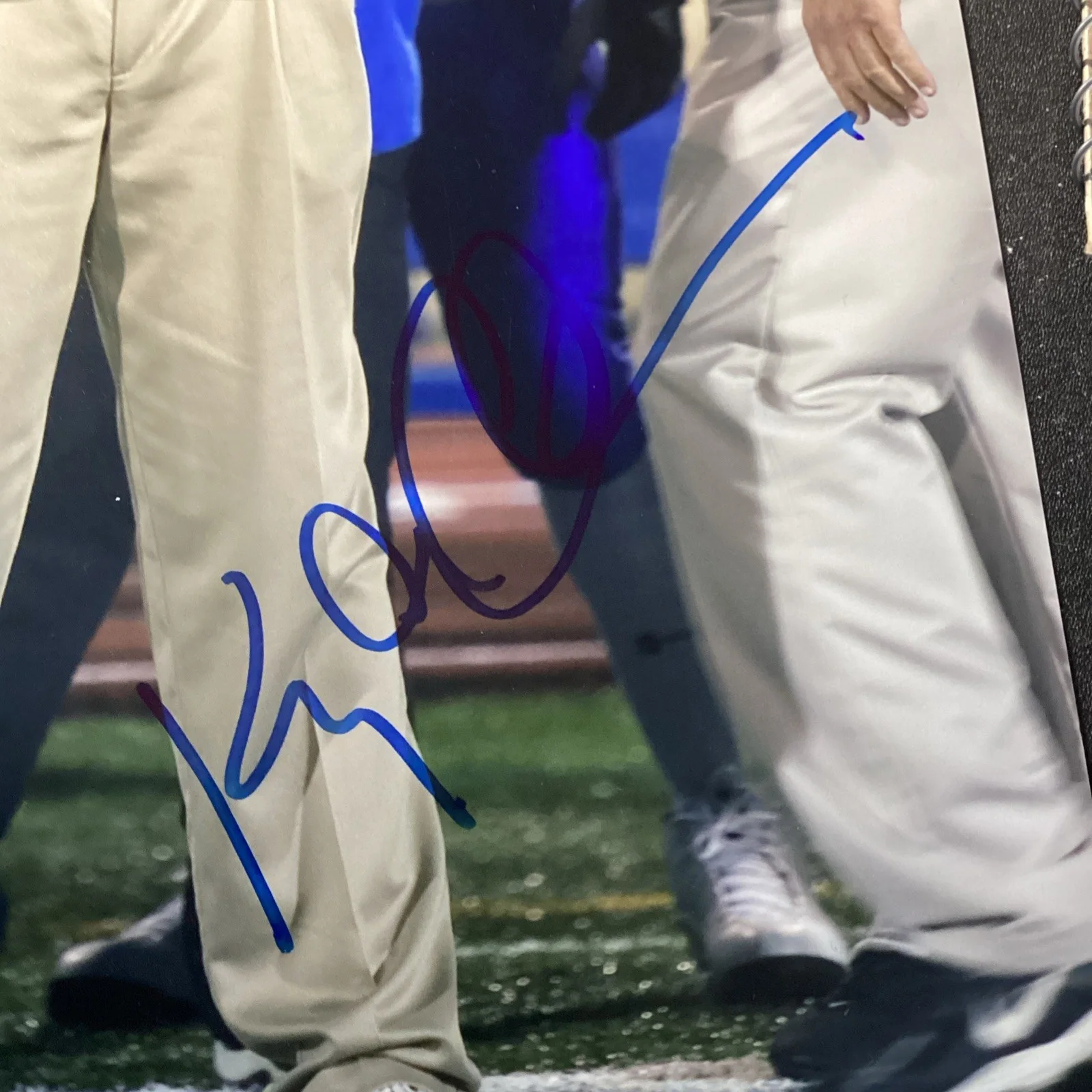 Kyle Chandler Autographed 8x10 Mayor Of Kingstown / Friday Night Lights, image 2