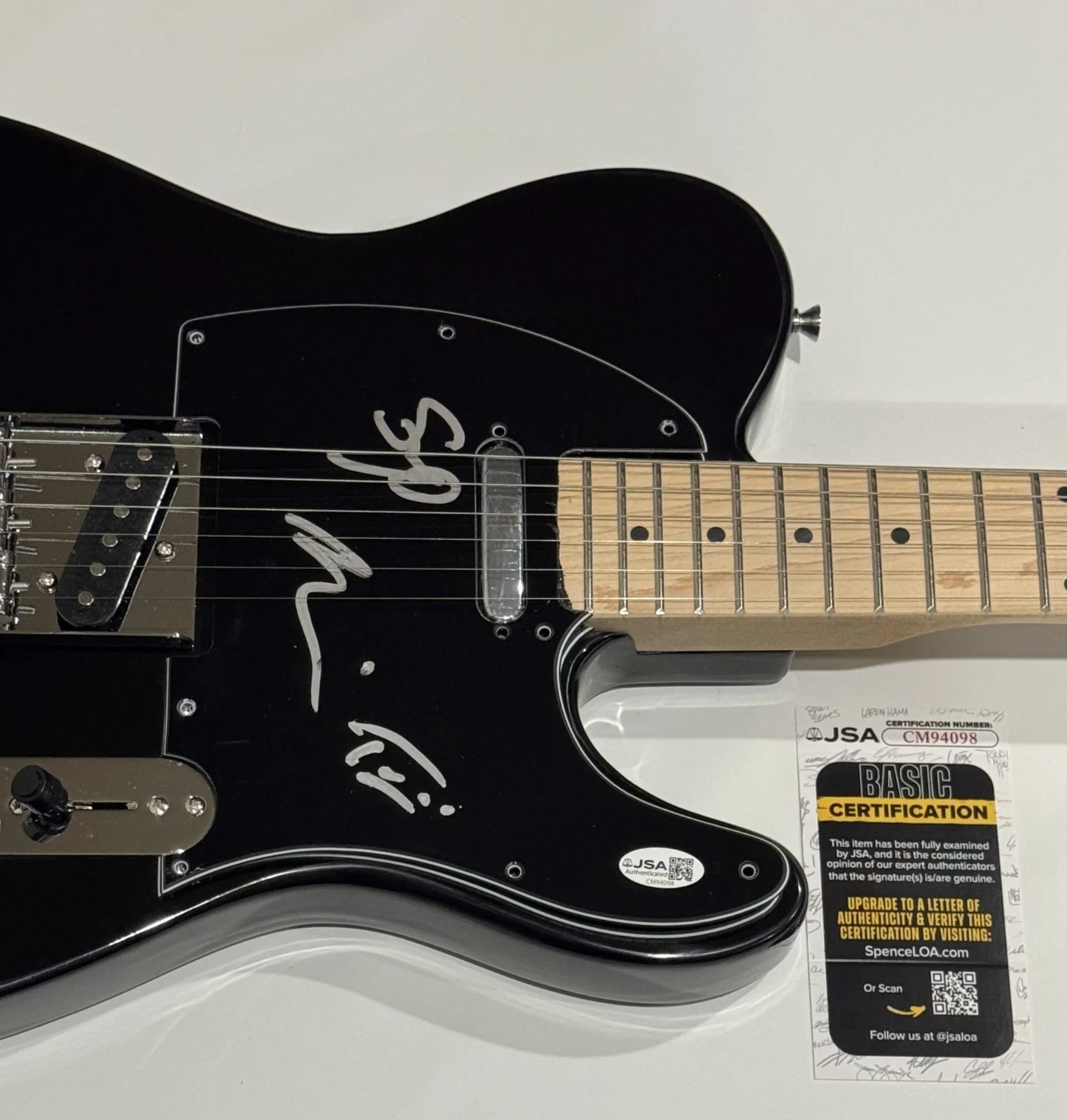P.O.D. SIGNED ELECTRIC GUITAR SONNY SANDOVAL MARCOS TRAA JSA COA, изображение 2