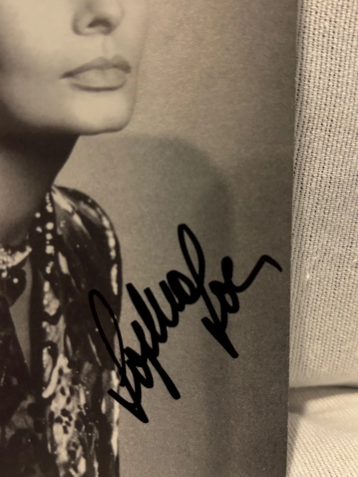 Sophia Loren — Sophia Loren – 2 x Signed B/W photos (4½" x 6” & 5½" x 4) Italian Actress, изображение 3