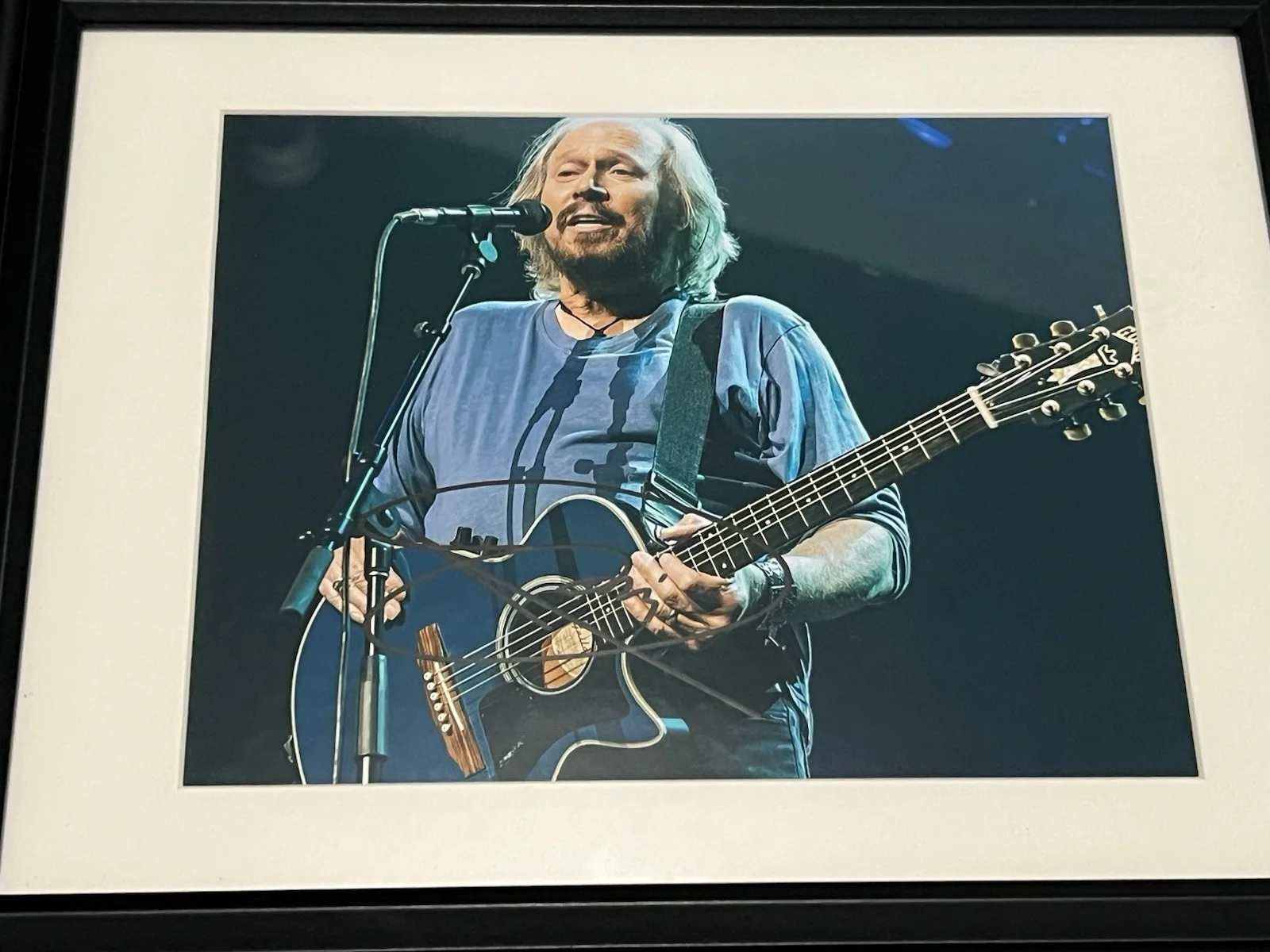 Barry Gibb Bee Gees Signed 8 X 11.5 Photo Autographed Fully Framed, изображение 2