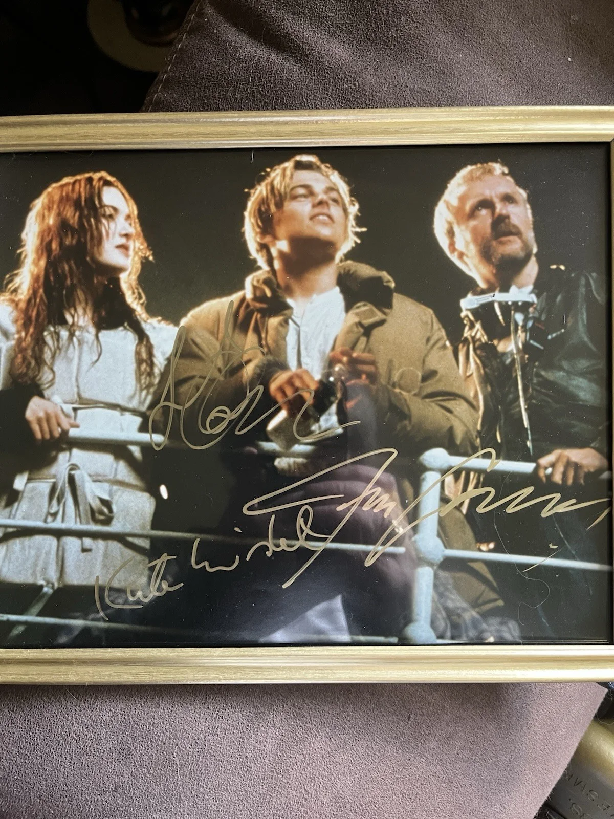 Leonardo Dicaprio — LEONARDO DICAPRIO SIGNED AUTOGRAPHED PHOTO "TITANIC" MOVIE 8X10