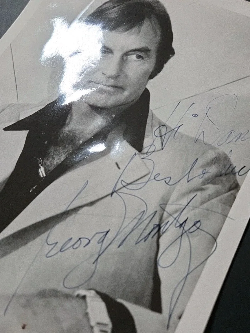 George Montgomery — Vintage George Montgomery Autographed 8x10 Studio Publicity Photo, изображение 3