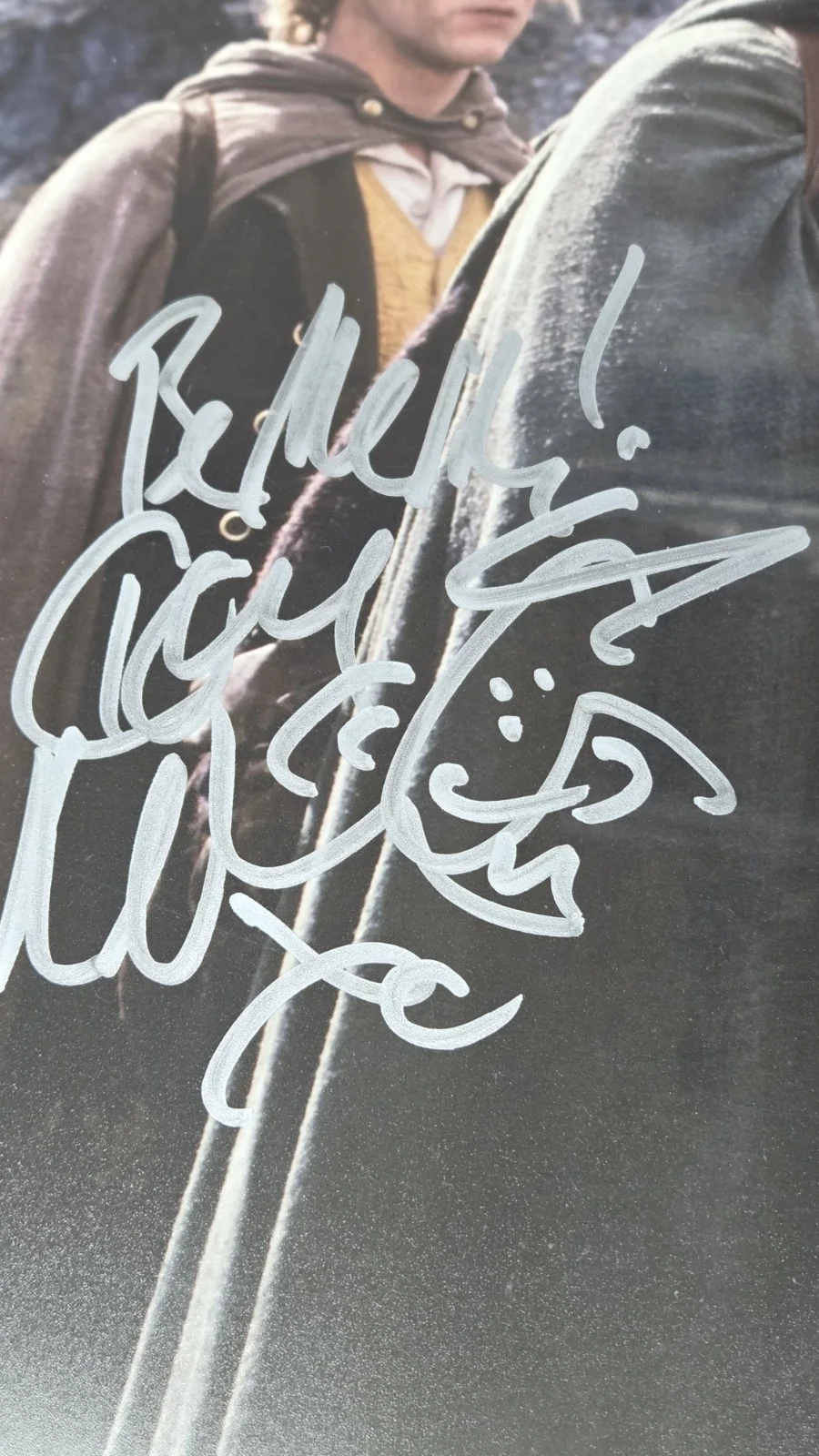 Lord of the Rings 11x17 Signed Merry & Pippin - Dominic Monagham & Billy Boyd, изображение 2