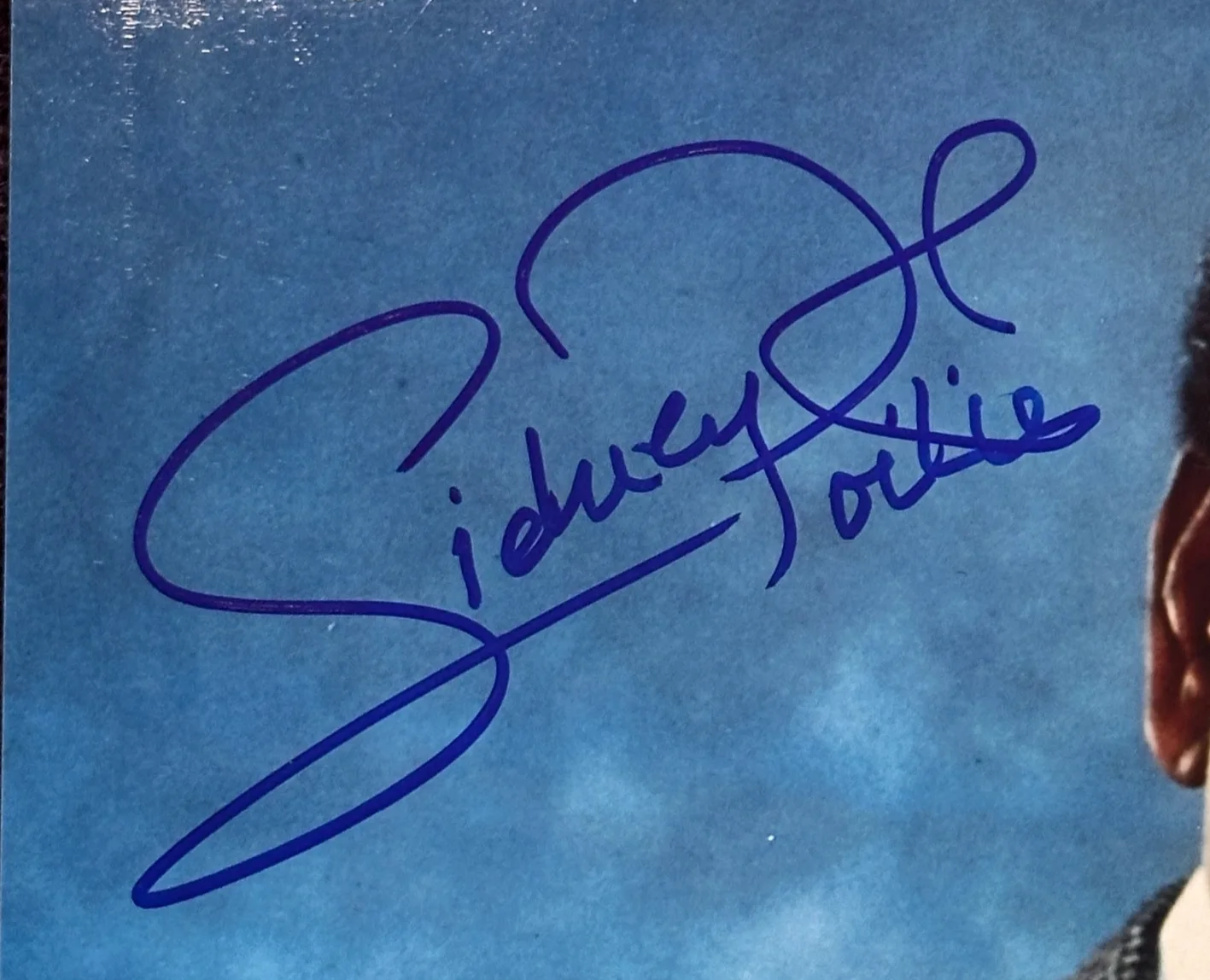 SIDNEY POITIER — SIDNEY POITIER Signed 11x14 PHOTO Beckett (BAS) Auth, image 2