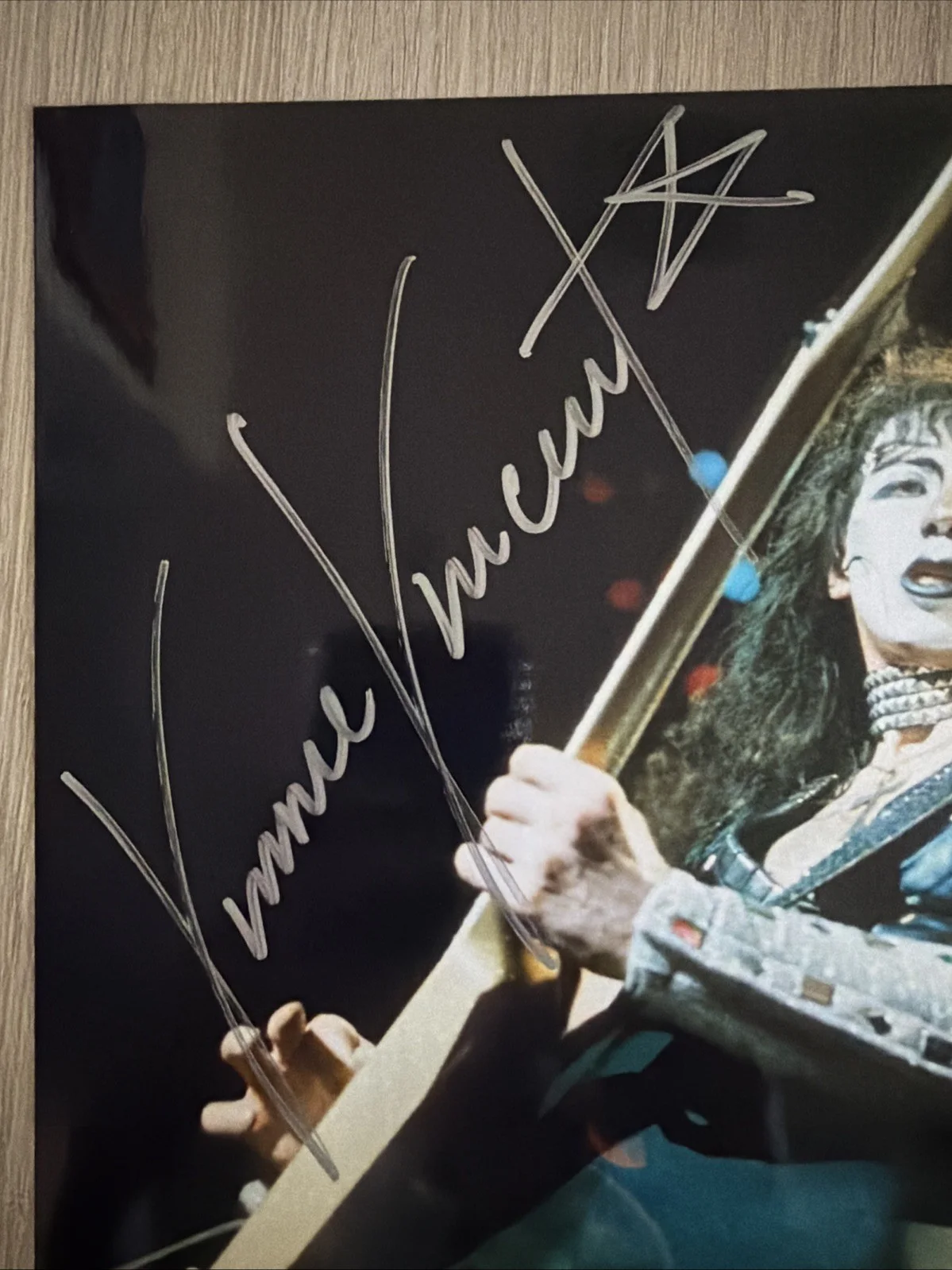 Kiss Vinnie Vincent signed 8x10 Great Condition Autograph, image 2