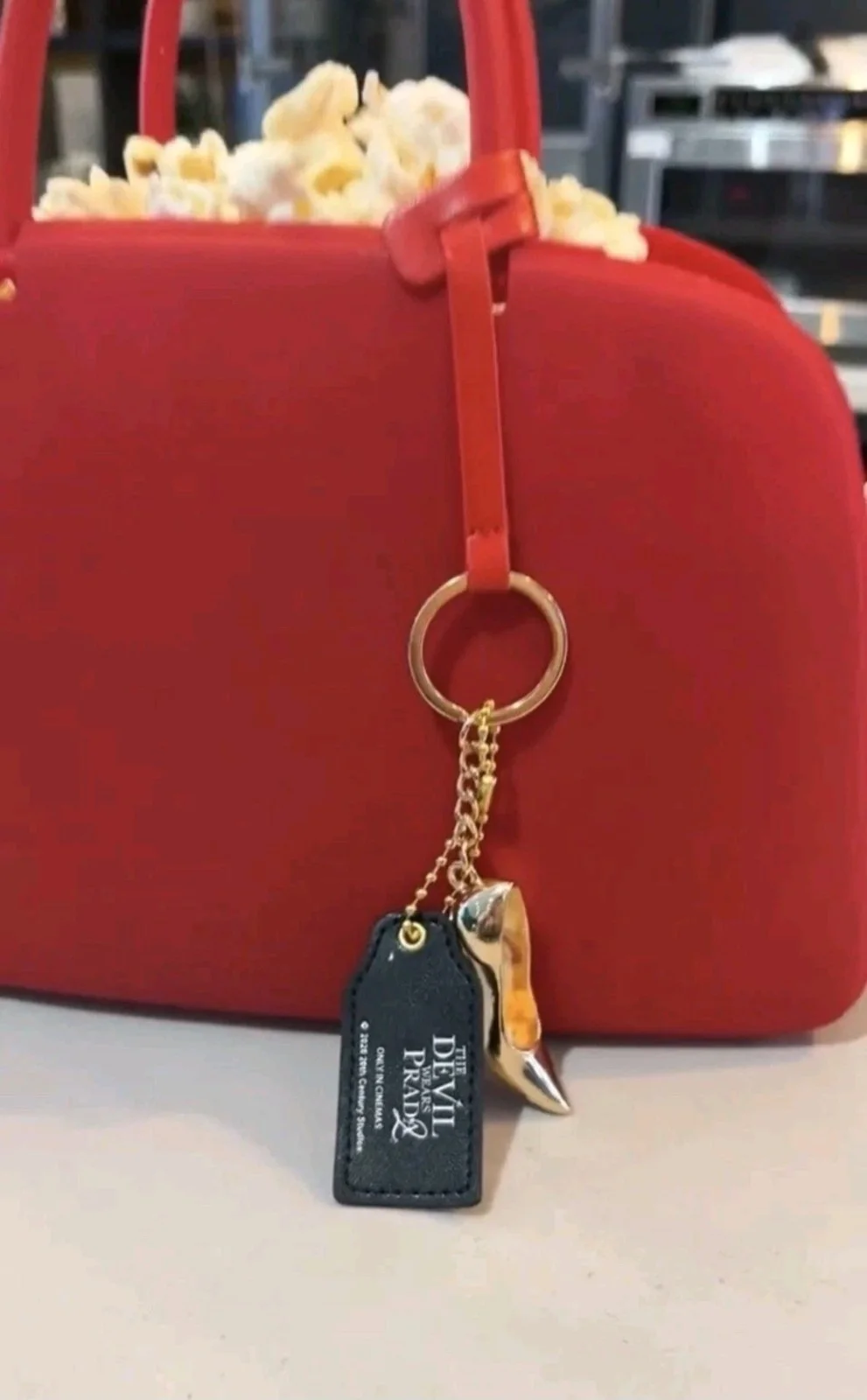 Odeon The Devil Wears Prada 2 Popcorn Bucket Handbag 2026 Collectors In Hand, image 4