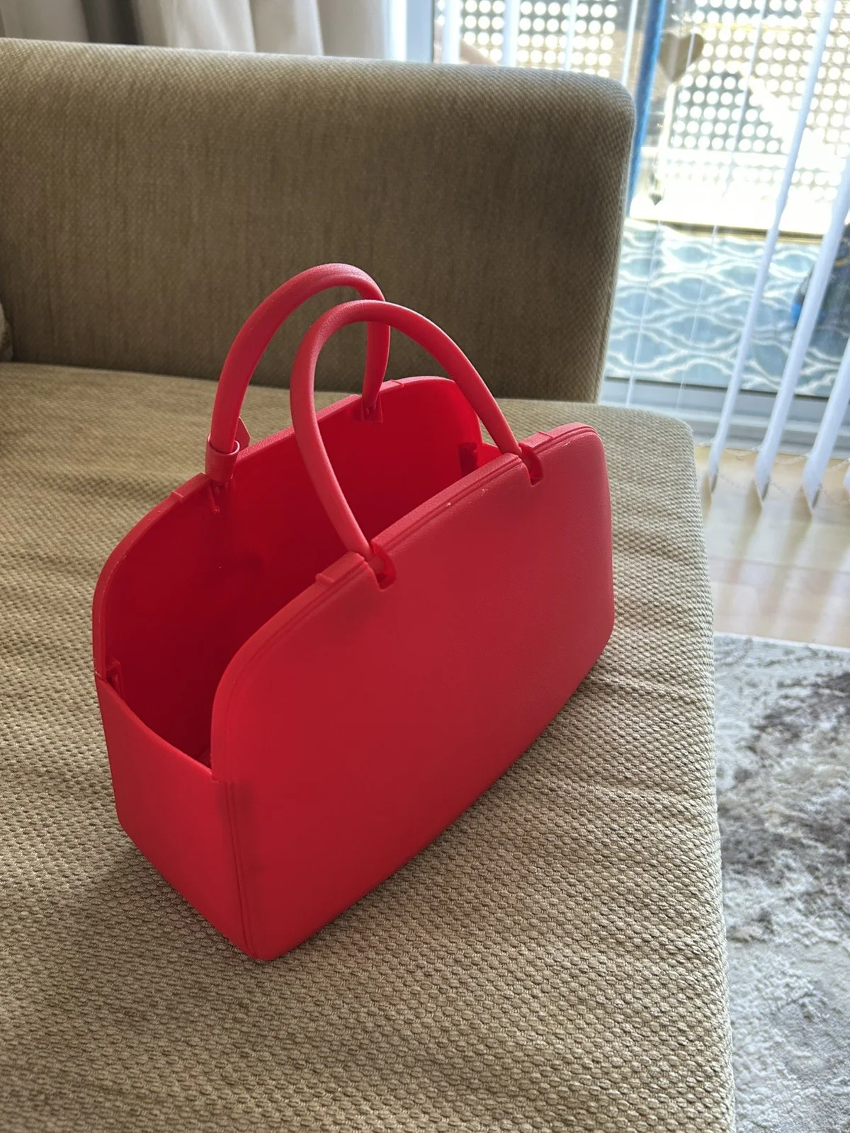Odeon The Devil Wears Prada 2 Popcorn Bucket Handbag Collectors Edition -unused, image 4