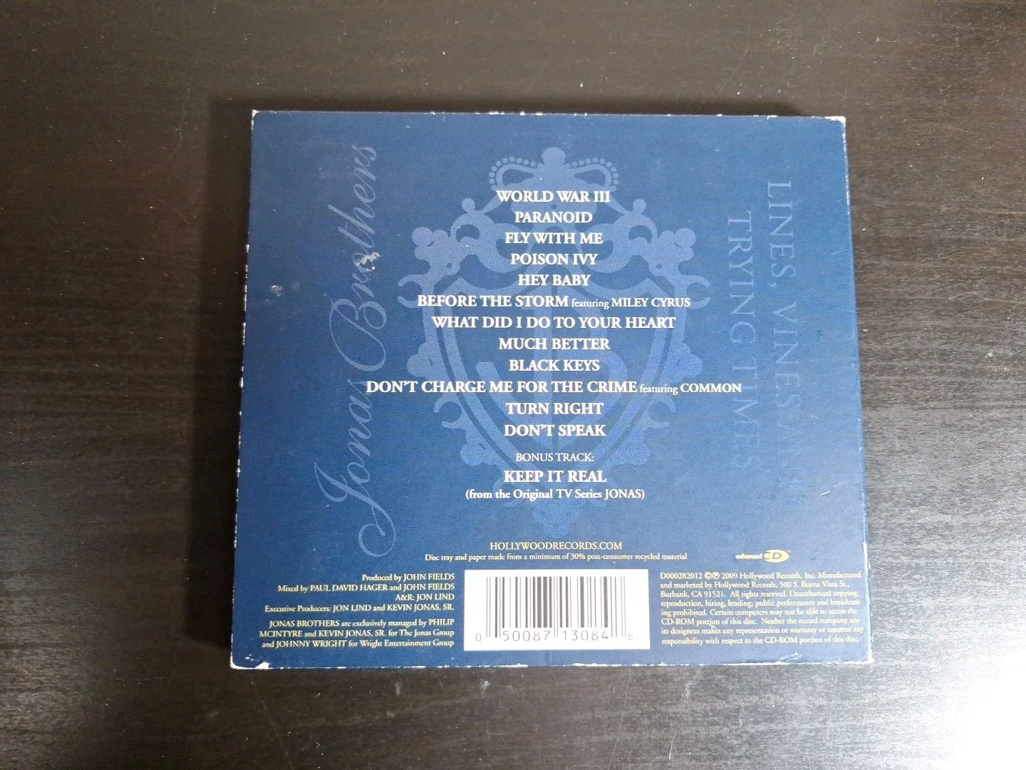 Jonas Brothers SIGNED “Lines, Vines & Trying Times” Full CD - AUTOGRAPHED 2009, image 2