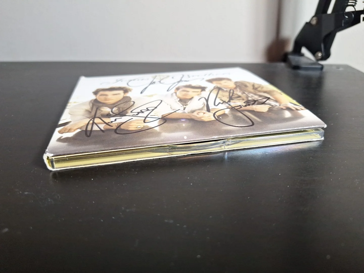 Jonas Brothers SIGNED “Lines, Vines & Trying Times” Full CD - AUTOGRAPHED 2009, image 4