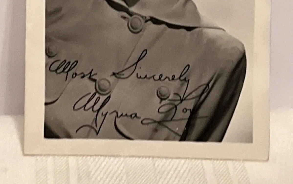 Myrna Loy — Vintage Myrna Loy Signed Autograph 3.5x5 Fan Photo Card - The Thin Man, Topaze, изображение 2