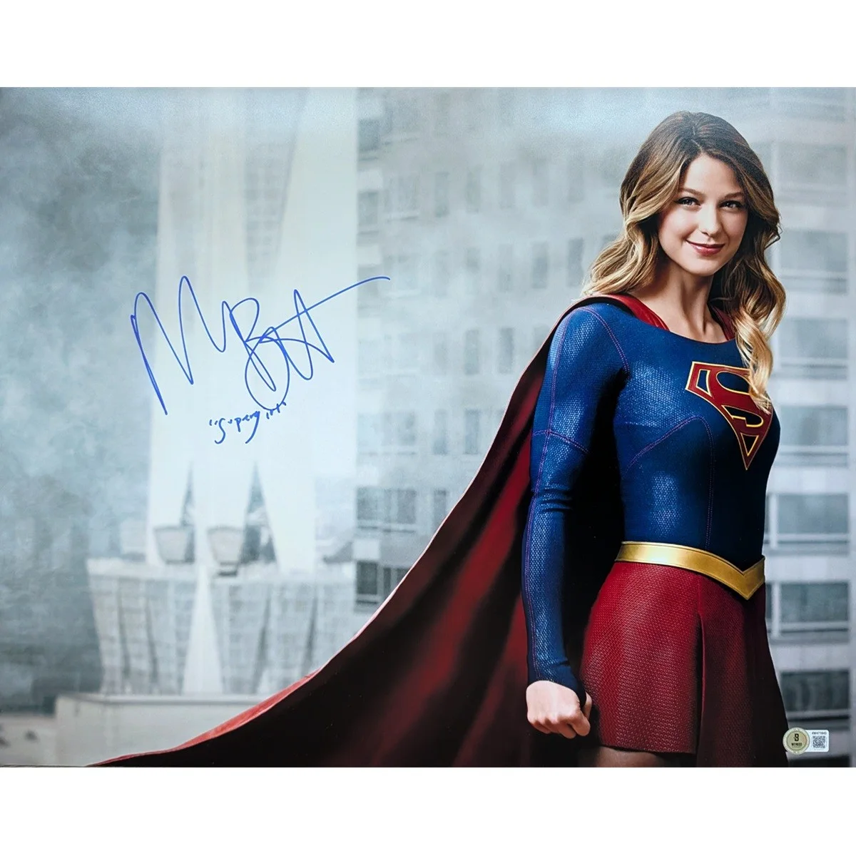Melissa Benoist — Melissa Benoist Signed Photo #1 (16x20) w/ "Supergirl"