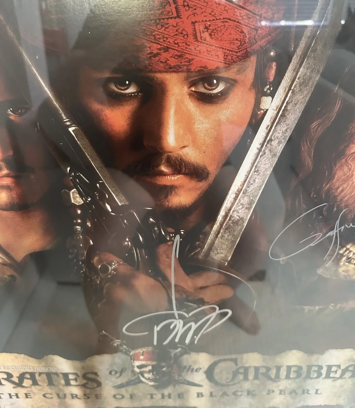 Johhny Depp, Cast — Pirates “Curse of the Black Pearl” 27x40” Poster Signed Deep, Bloom + Cast COA, изображение 2