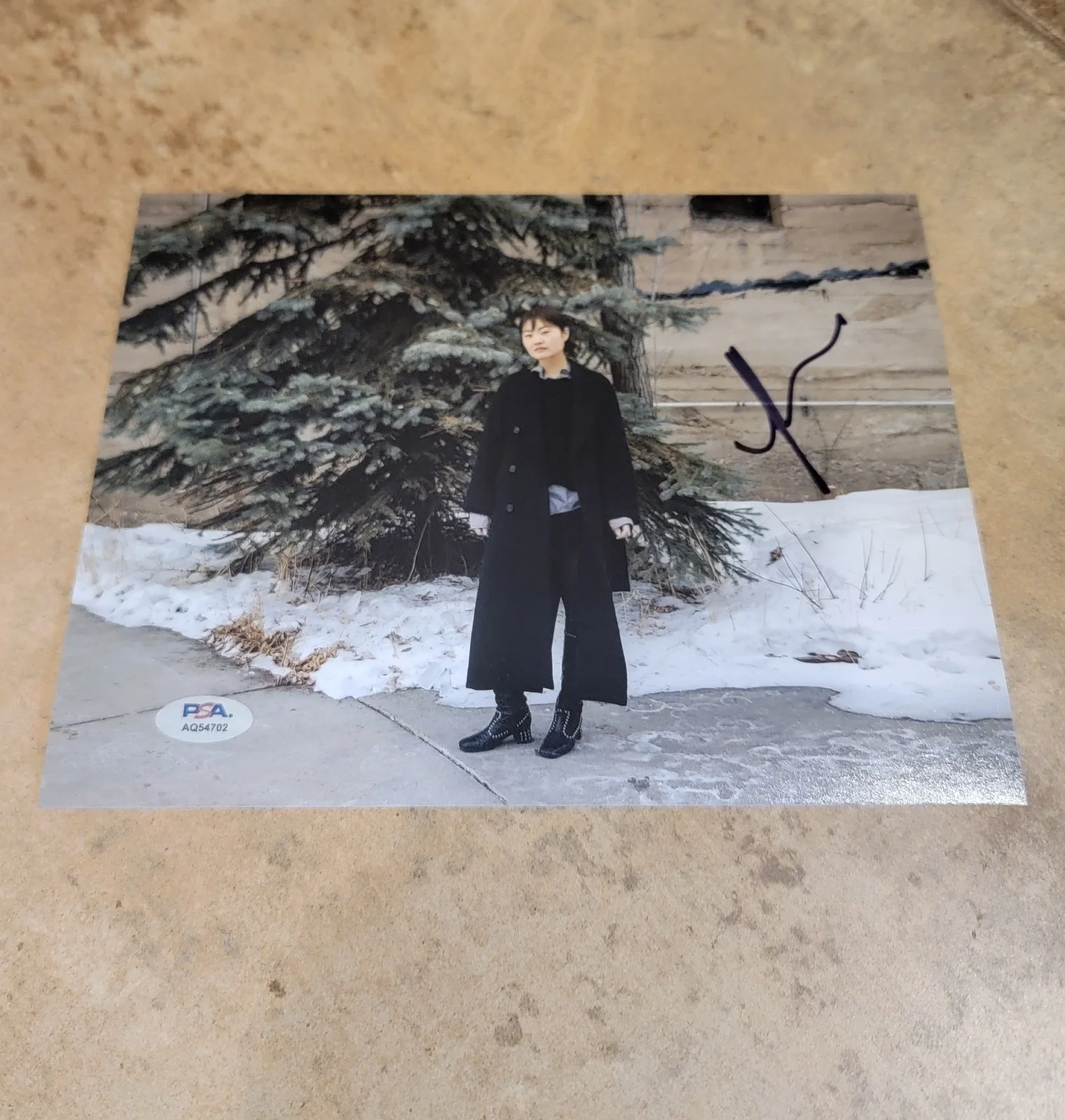 Katarina Zhu — Katarina Zhu signed 8x10 photo PSA DNA autograph photoshoot black jacket