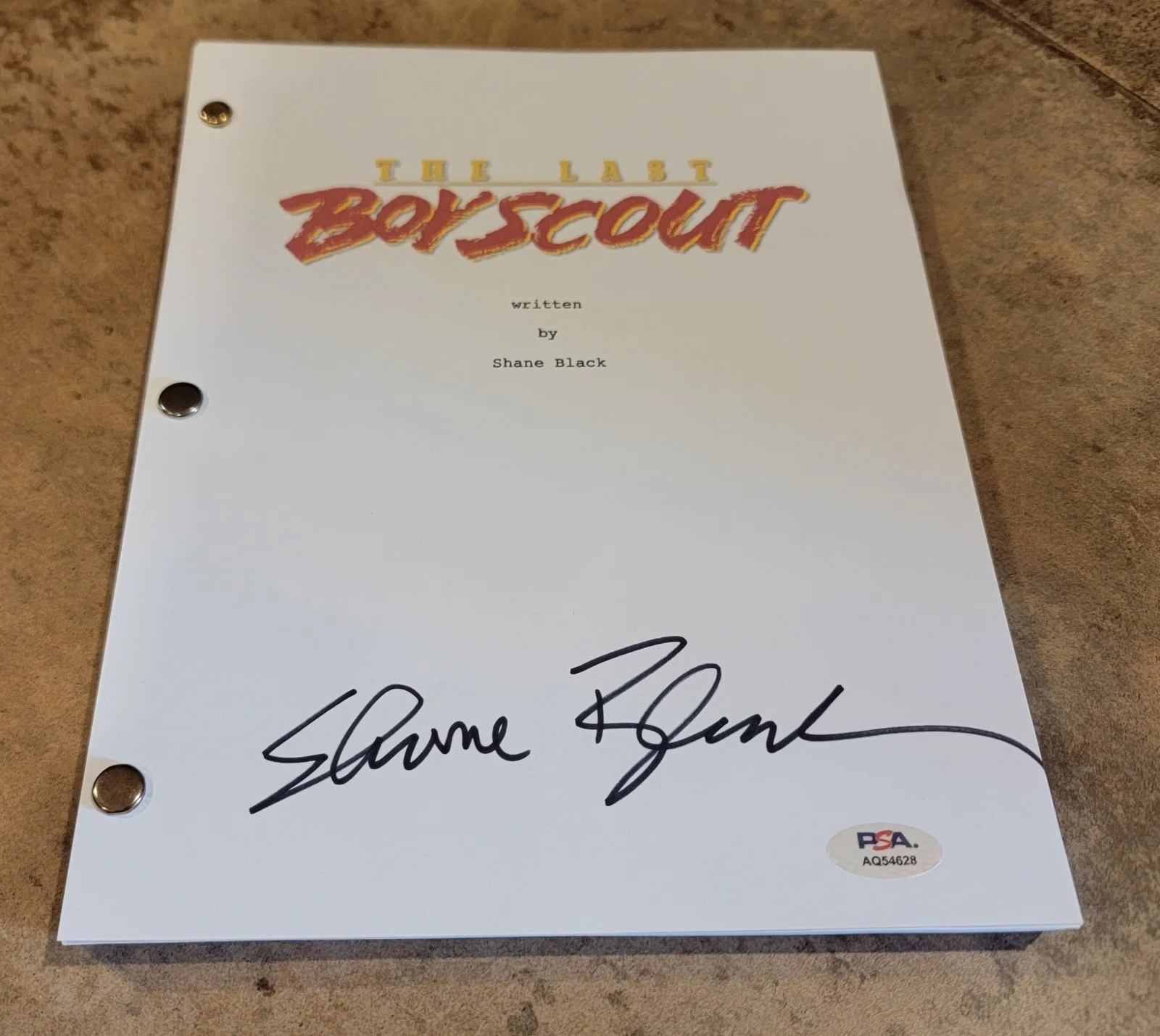 Shane Black — Shane Black signed The Last Boy Scout script full 166 pages PSA DNA autograph