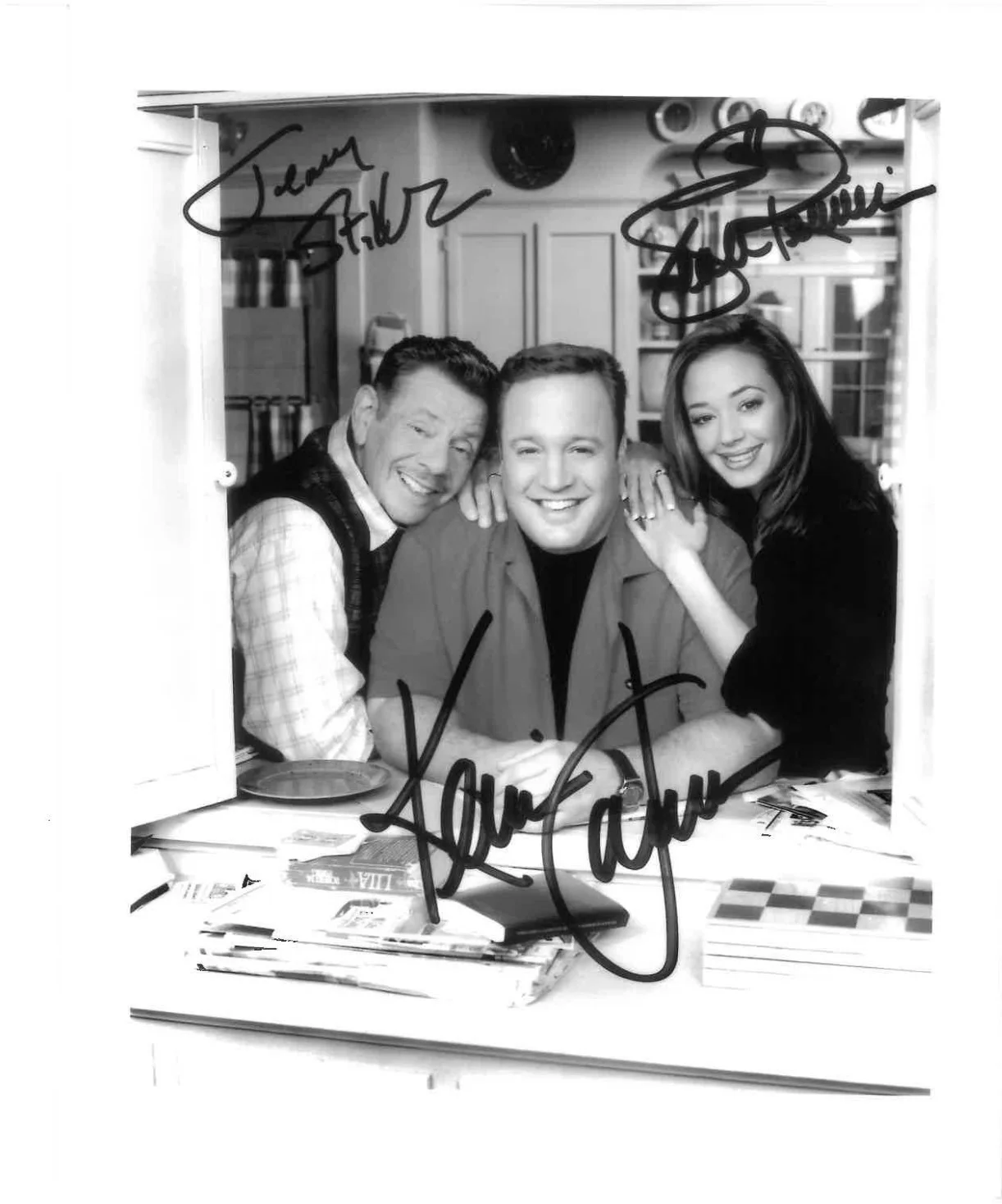 Kevin James, Leah Remini, Jerry Stiller — King of Queens Cast Autographed 8x10 Photo – Multi-Signed
