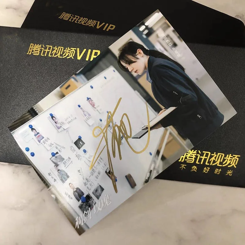 Dilraba 利剑玫瑰 Autograph Signed Photos Collection, image 4