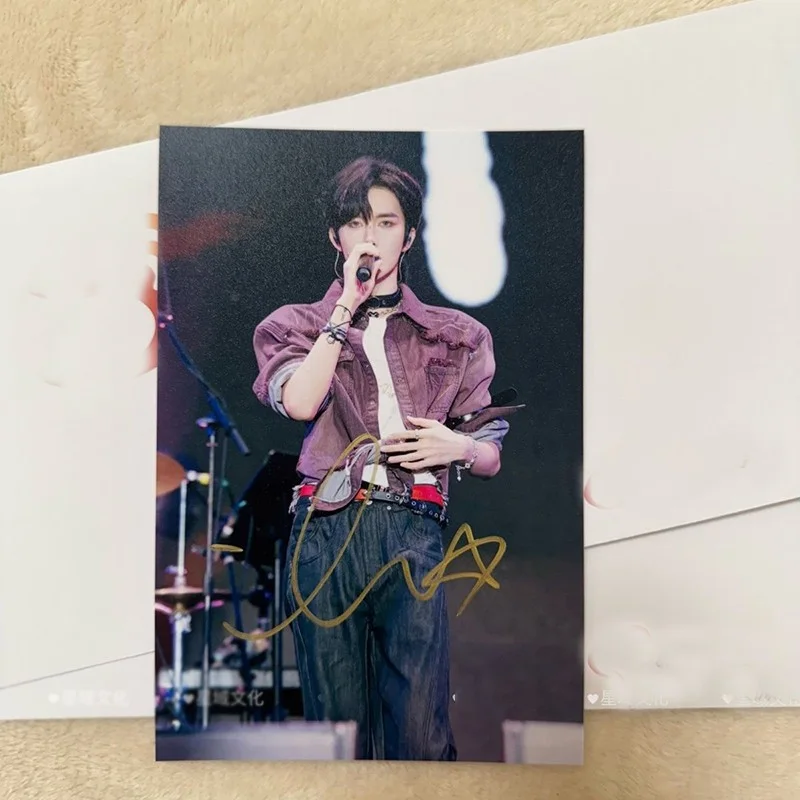Desire The Series Huang Xing Autographed Signed Photos Cards, изображение 3