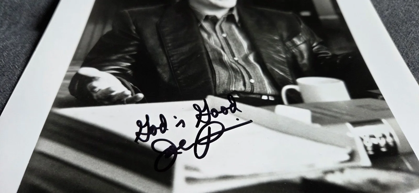 Joe Pesci — Joe Pesci Signed Framed 8x10 B&W Promotional Glossy Photo - 1992 My Cousin Vinny, изображение 4
