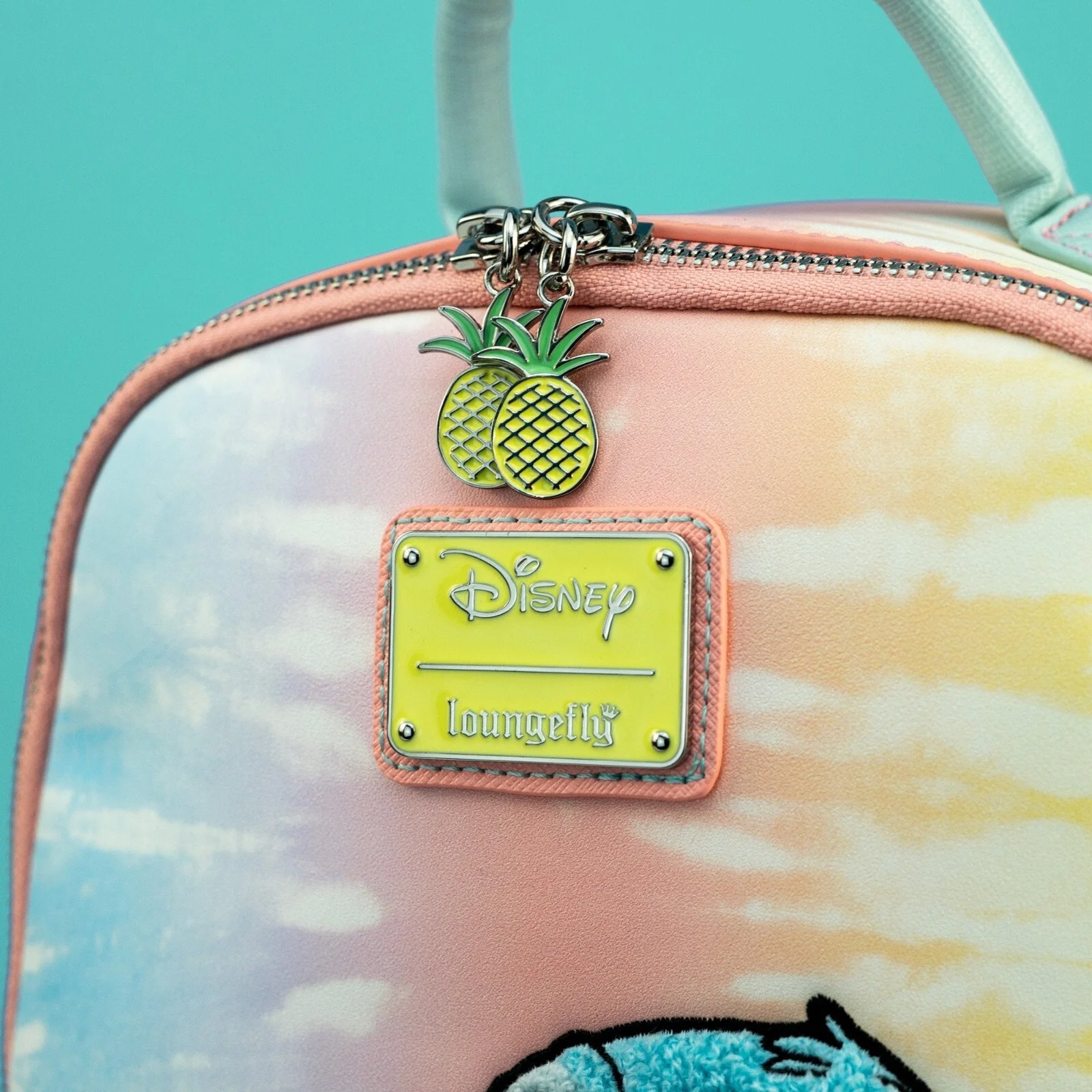Loungefly Disney Lilo & Stitch Tie Dye backpack rainbow Brand New With Tags, изображение 2