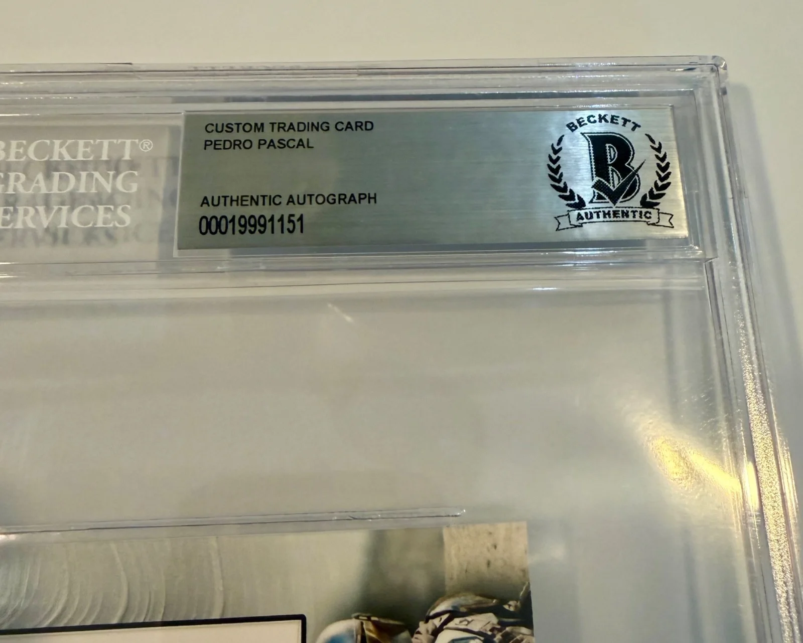 Pedro Pascal — Pedro Pascal The Mandalorian Signed Custom Cut Auto 4x6 CARD BAS Beckett Slabbed, image 3