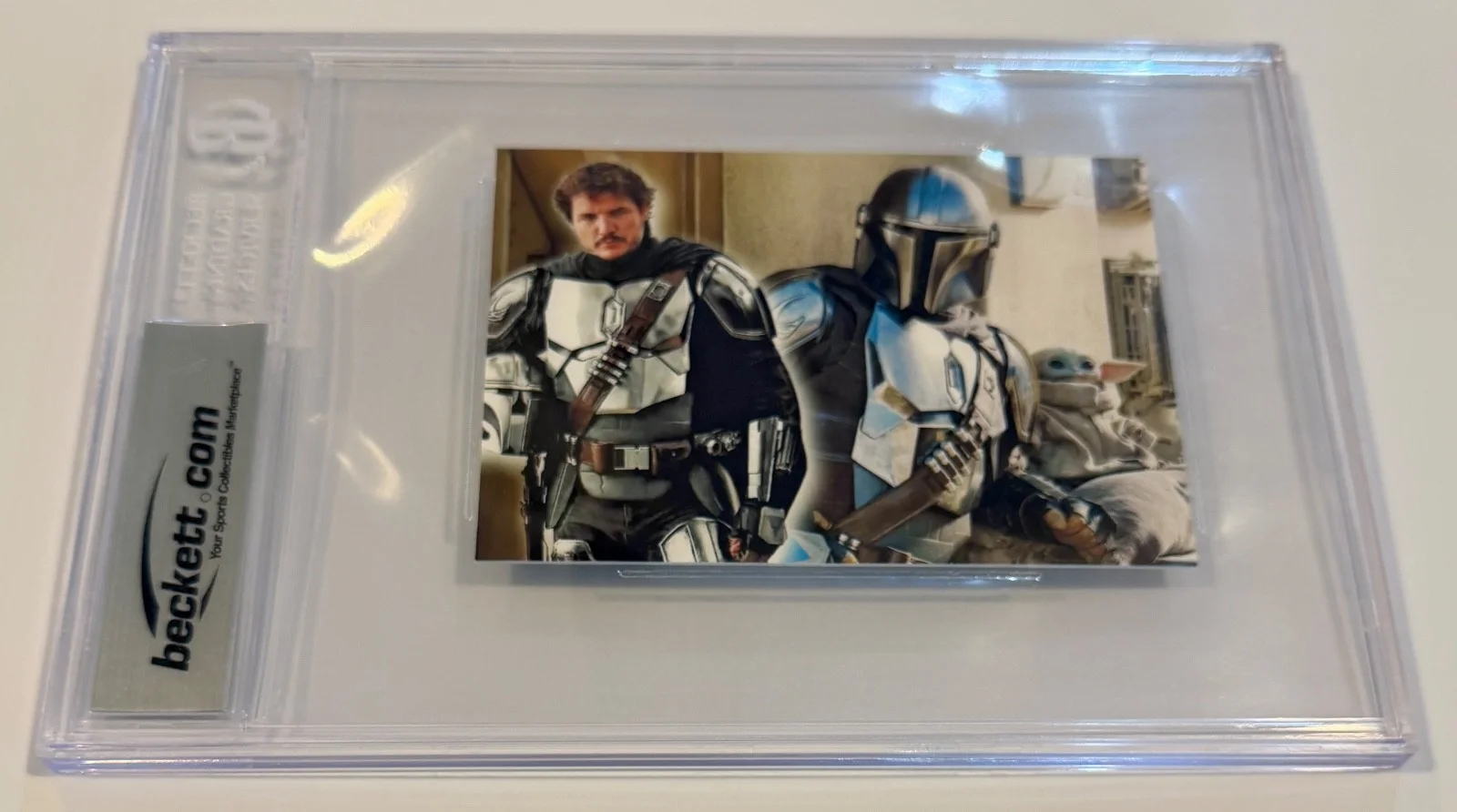 Pedro Pascal — Pedro Pascal The Mandalorian Signed Custom Cut Auto 4x6 CARD BAS Beckett Slabbed, image 4