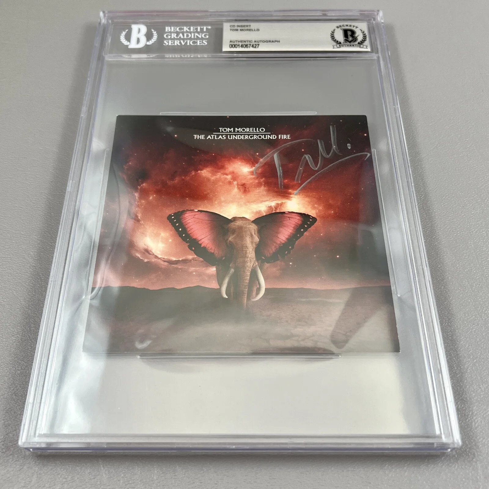 Tom Morello SIGNED Slabbed CD Insert The Atlas Underground Fire Beckett BAS, image 2