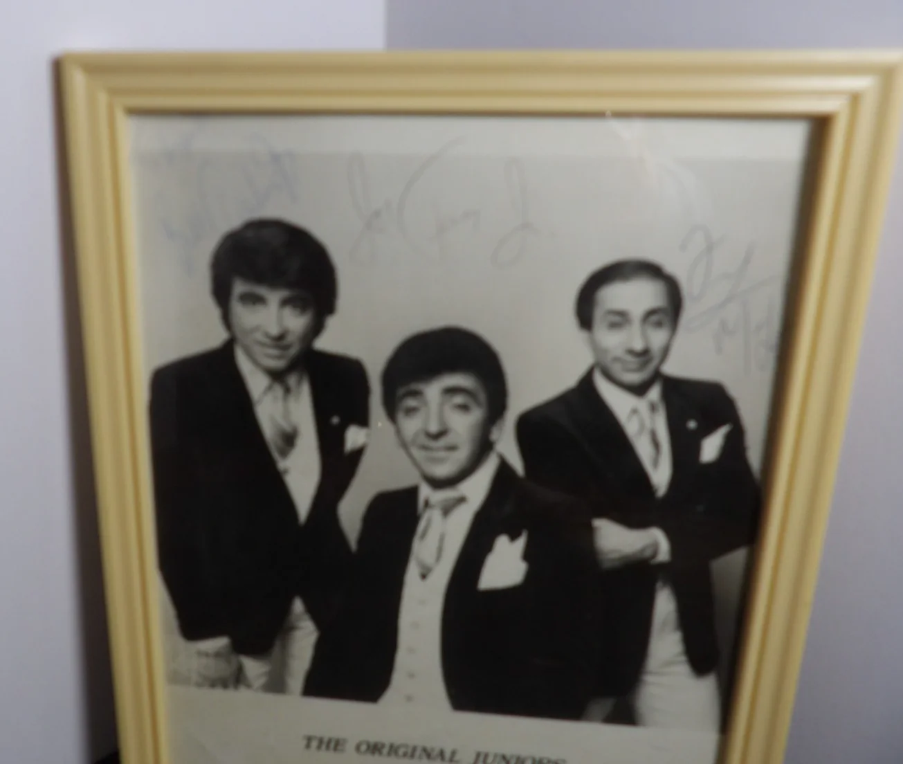 The Original Juniors Framed Autographed Picture, image 2