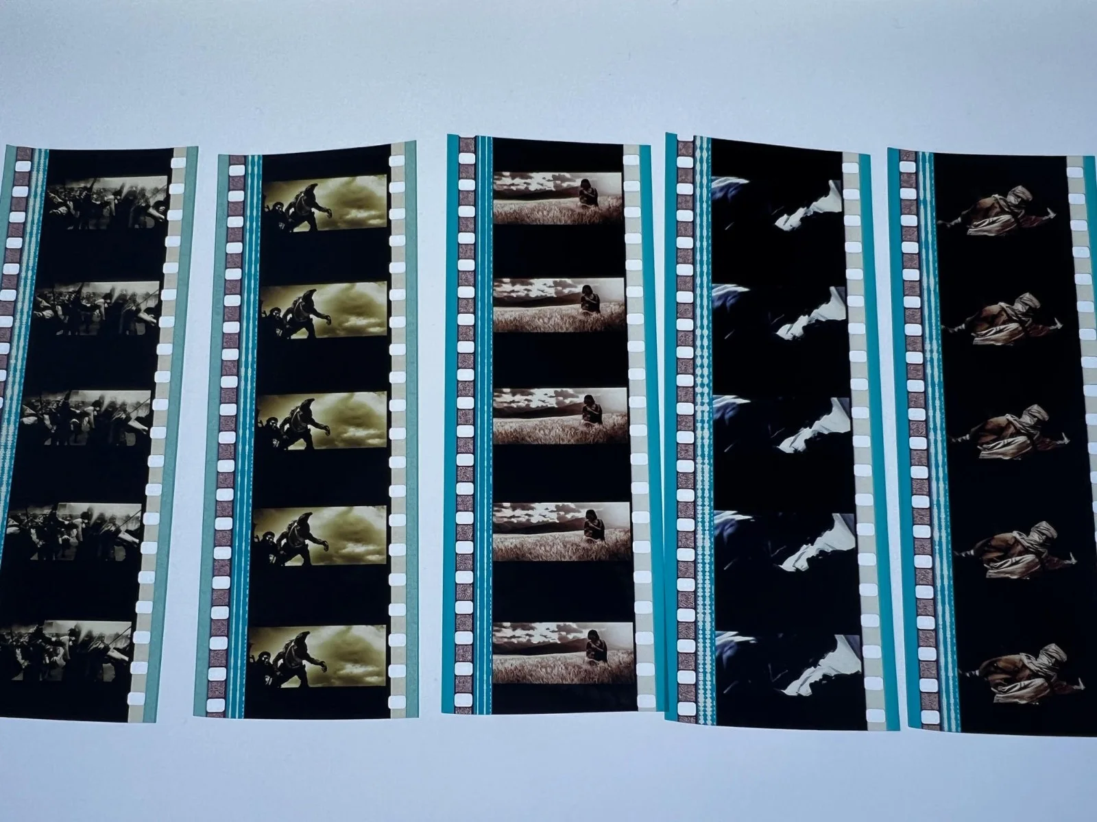 300 35mm Film Cells Strips - 5 Strips of 5 Cells FREE P&P, изображение 2