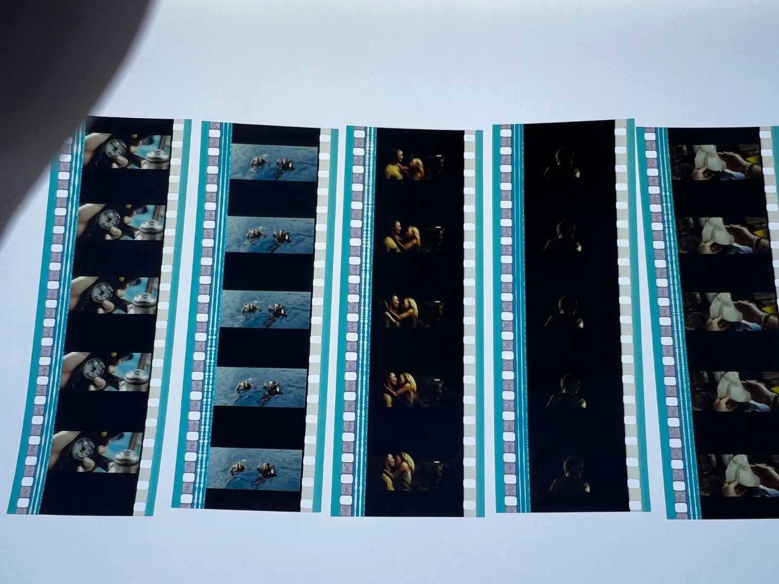 Fools Gold 35mm Film Cells Strips - 5 Strips of 5 Cells FREE P&P, изображение 2