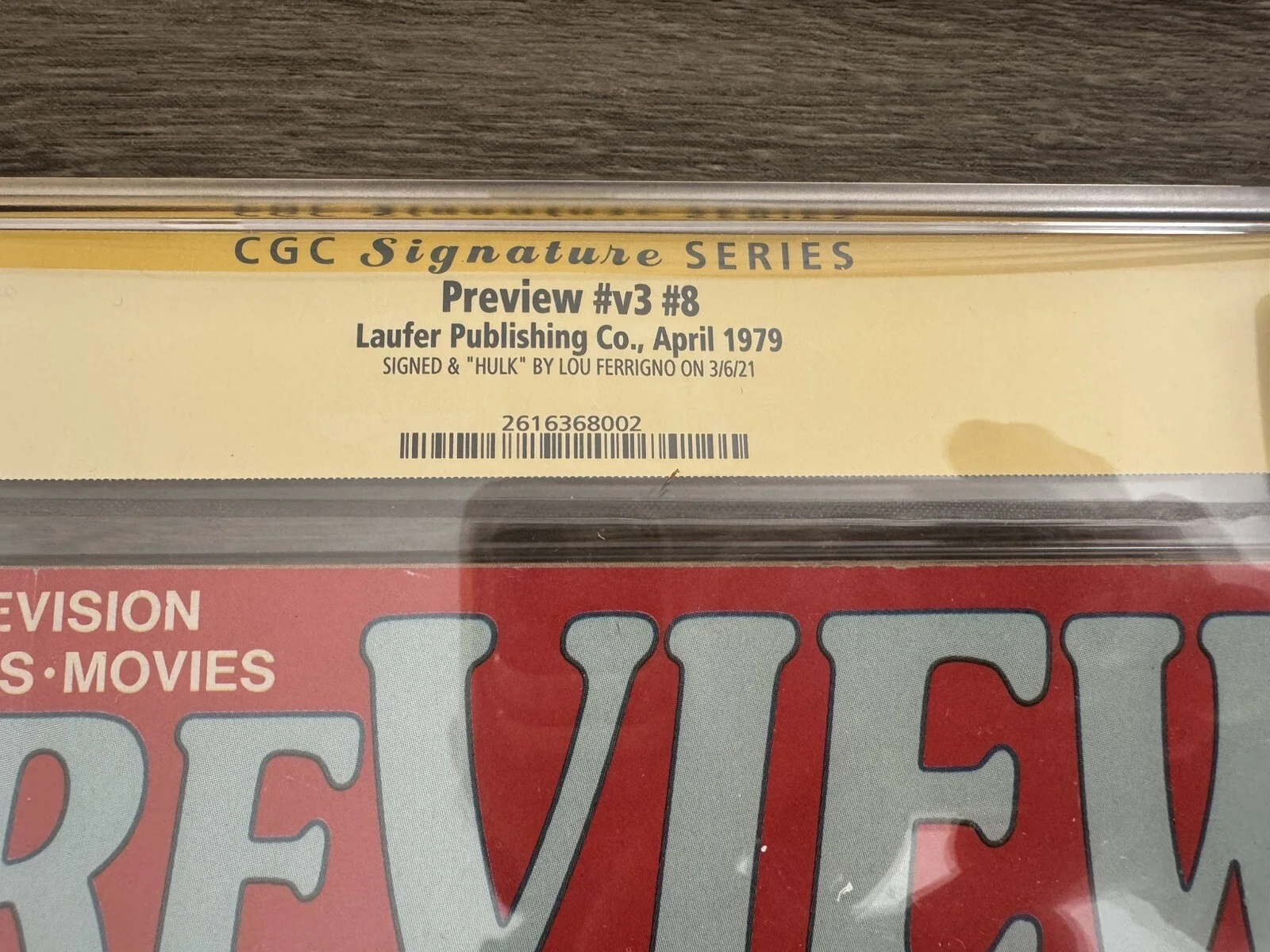 Lou Ferrigno — 1979 Lou Ferrigno SIGNED Preview #V3 #8 Magazine CGC 5.5, изображение 3