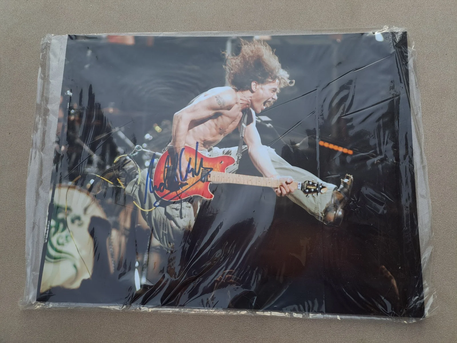 Eddie Van Halen Signed 8x10 Autographed Photo / Picture + COA RARE, image 2