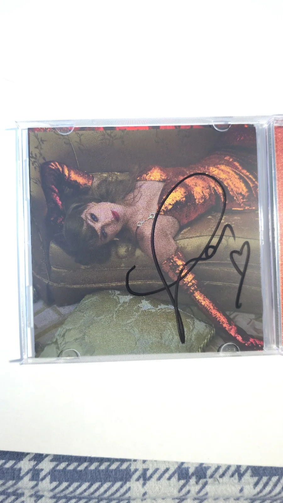 Taylor Swift Signed Autographed CD The Life of a Showgirl Art Card 2, изображение 2