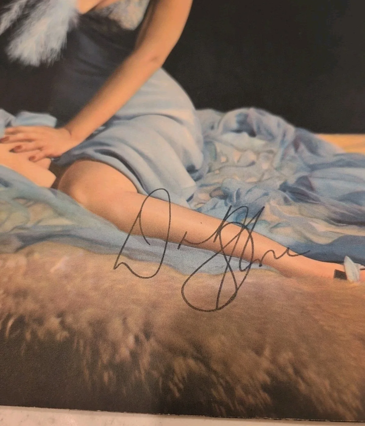 Dinah Shore — DINAH SHORE SIGNED GEORGE HURRELL PHOTOGRAPHY VINTAGE RARE PINUP POSTER 9.5"x13", изображение 2