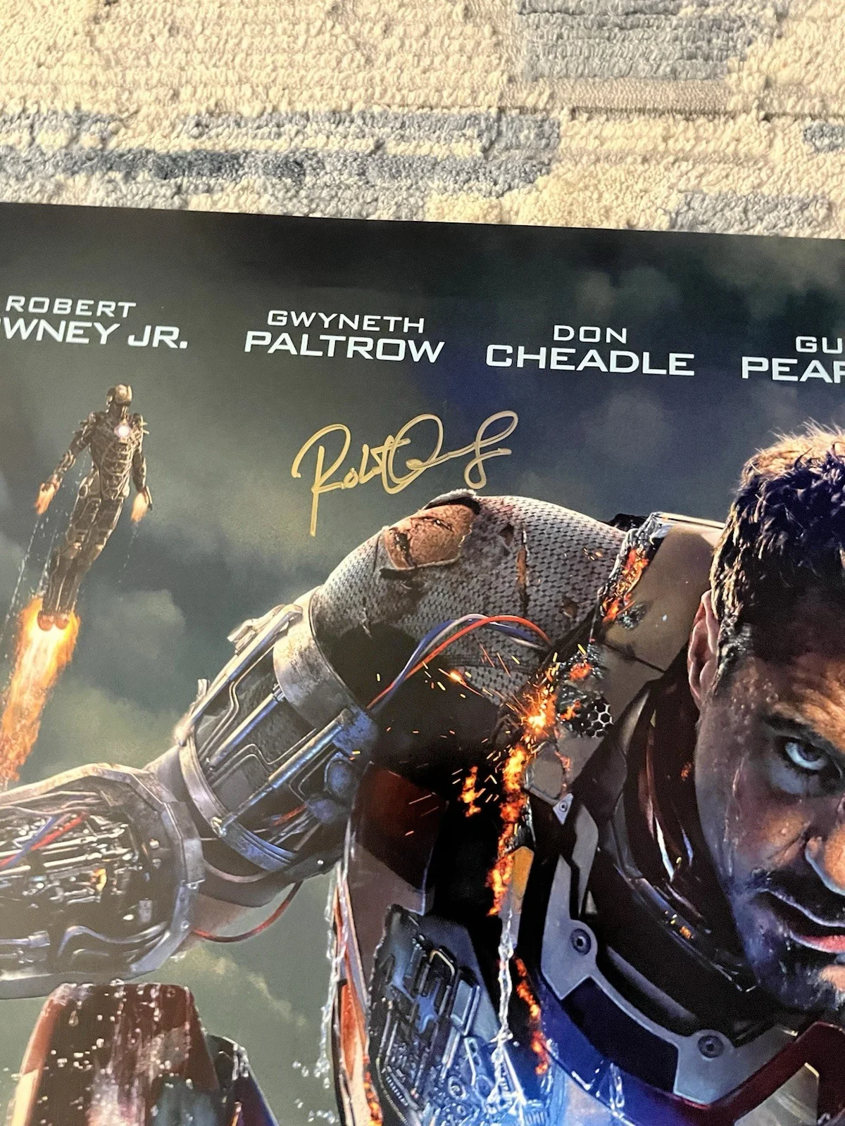Robert Downey Jr Signed Iron Man 3 D/S 27x40 Beckett, image 2