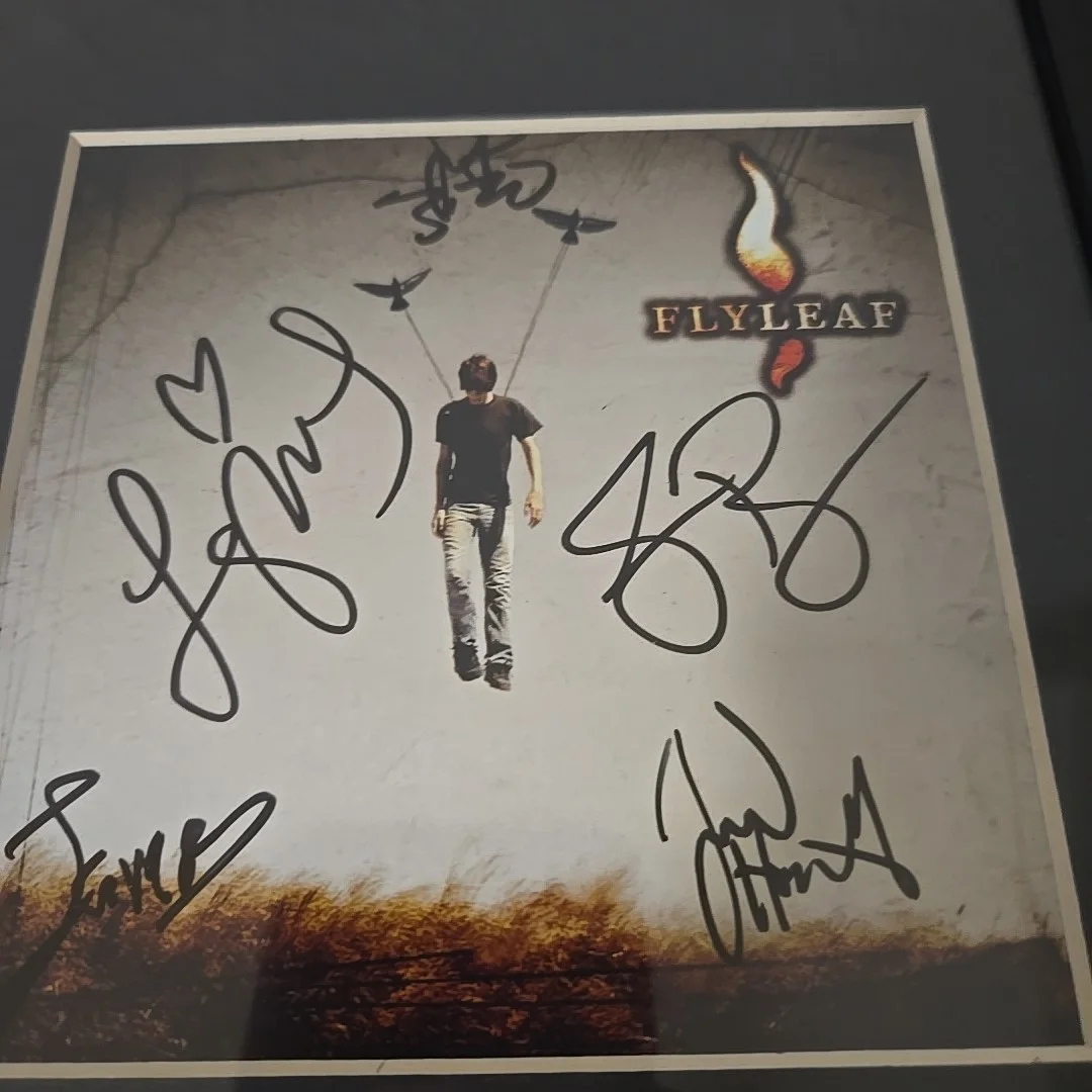 Flyleaf Self-Titled Signed Insert Lacey Sturm & Sameer Bhattacharya – 2006 Frame, image 2