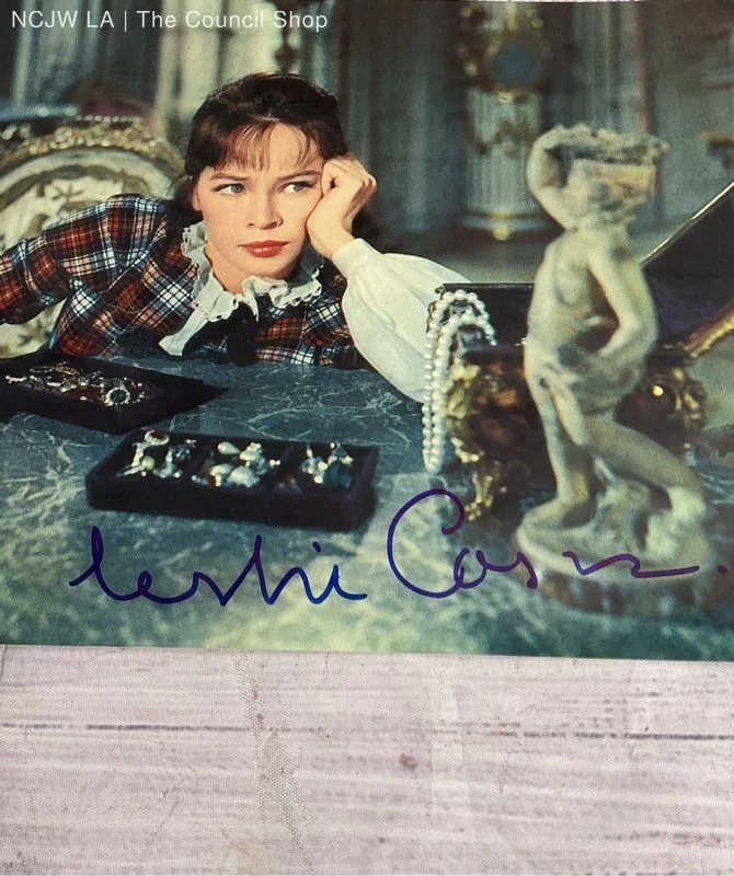 Vintage Gigi Movie Still Photo 8x12 Autographed By Leslie Caron, изображение 2
