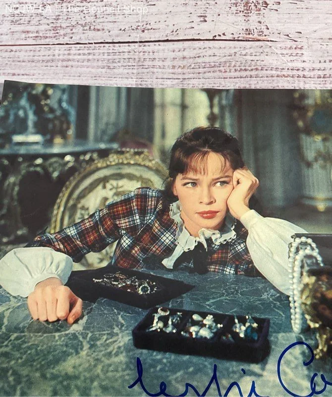 Vintage Gigi Movie Still Photo 8x12 Autographed By Leslie Caron, изображение 3