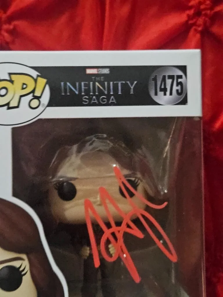 HAYLEY ATWELL — HAYLEY ATWELL SIGNED AUTOGRAPHED FUNKO POP! 1475 INFINITY SAGA PEGGY CARTER COA, image 2