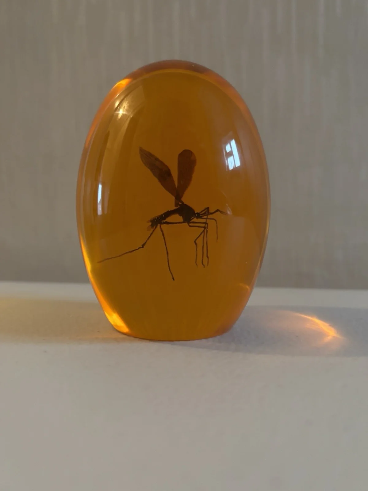 Jurassic Park Mosquito In Amber Resin Prop, изображение 2
