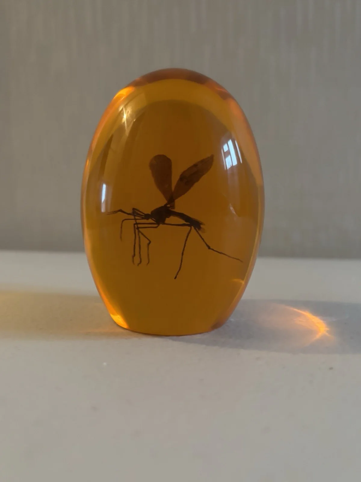 Jurassic Park Mosquito In Amber Resin Prop, изображение 3