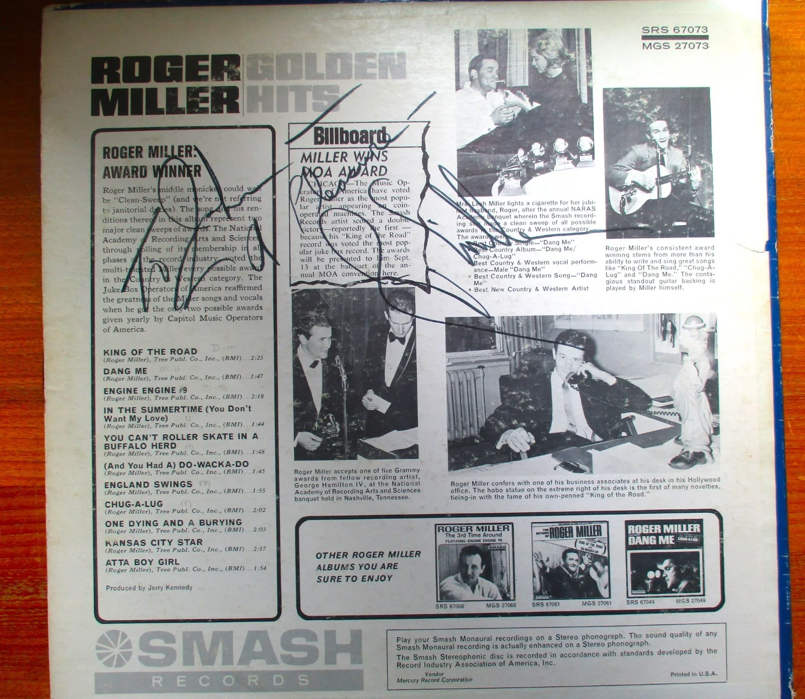 Roger Miller Signed Vinyl Record lp Inscribed Golden Hits John Gilliland Estate, image 2