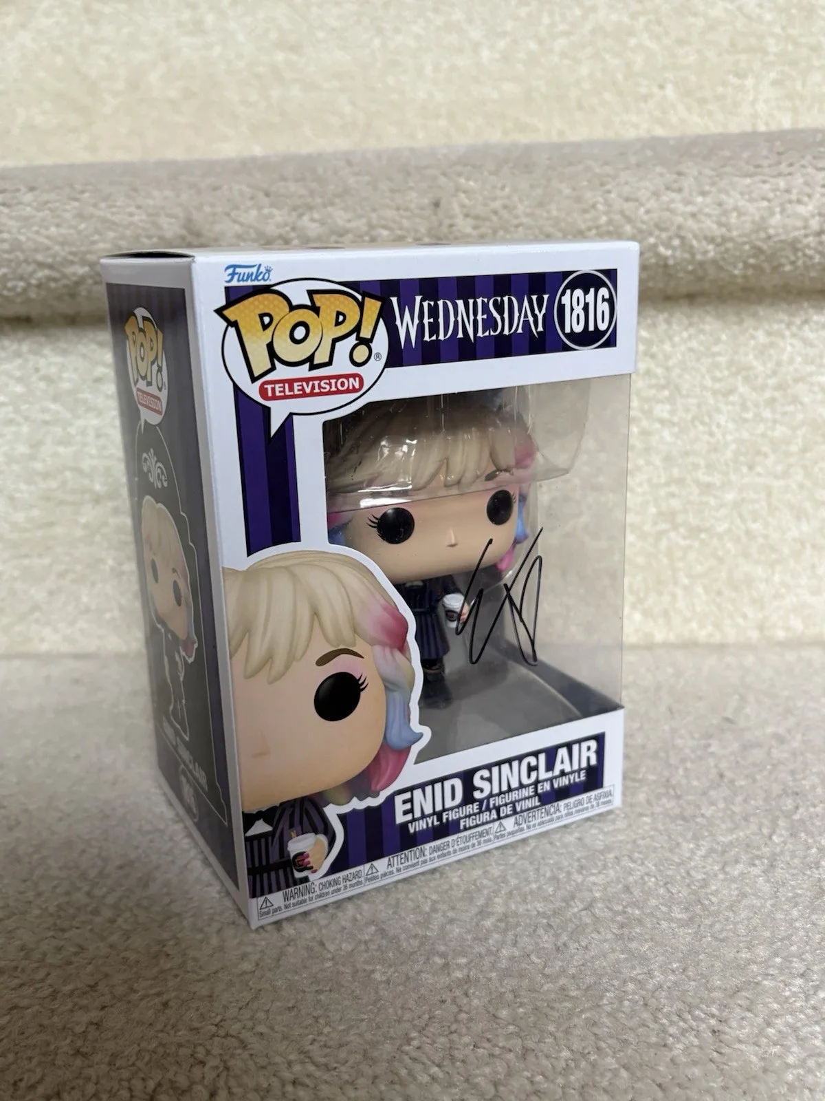 Emma Myers — Emma Myers Signed Enid Sinclair Funko Wednesday Autograph - W/ Photo Proof, изображение 3
