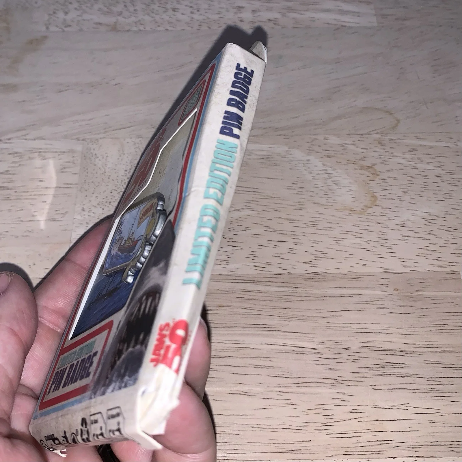 Jaws 50th Anniversary Ship In Bottle Pin Badge Fanattik, изображение 3