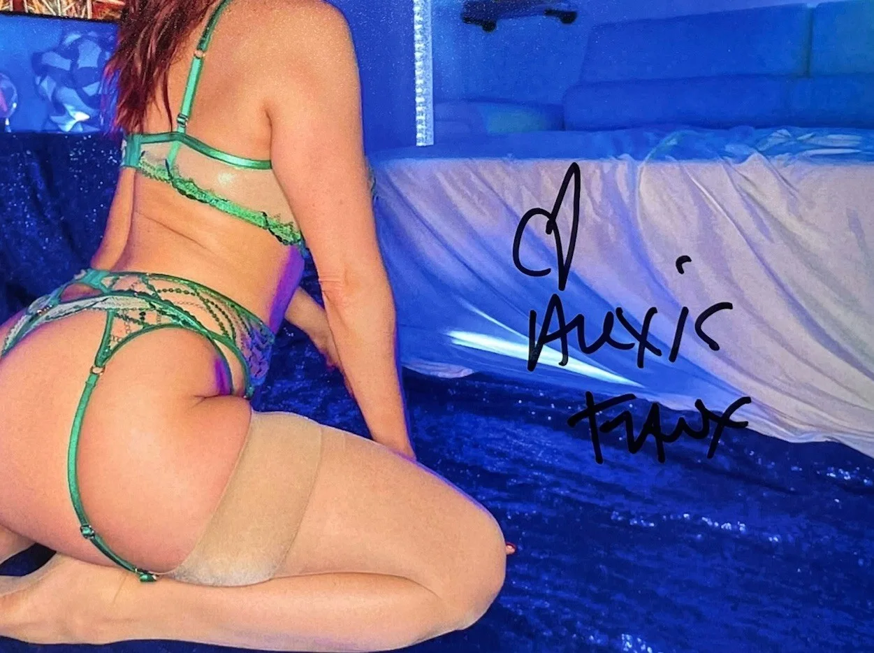 Alexis Fawx — Alexis Fawx hand signed authentic 8x10 photo Adult star, изображение 2