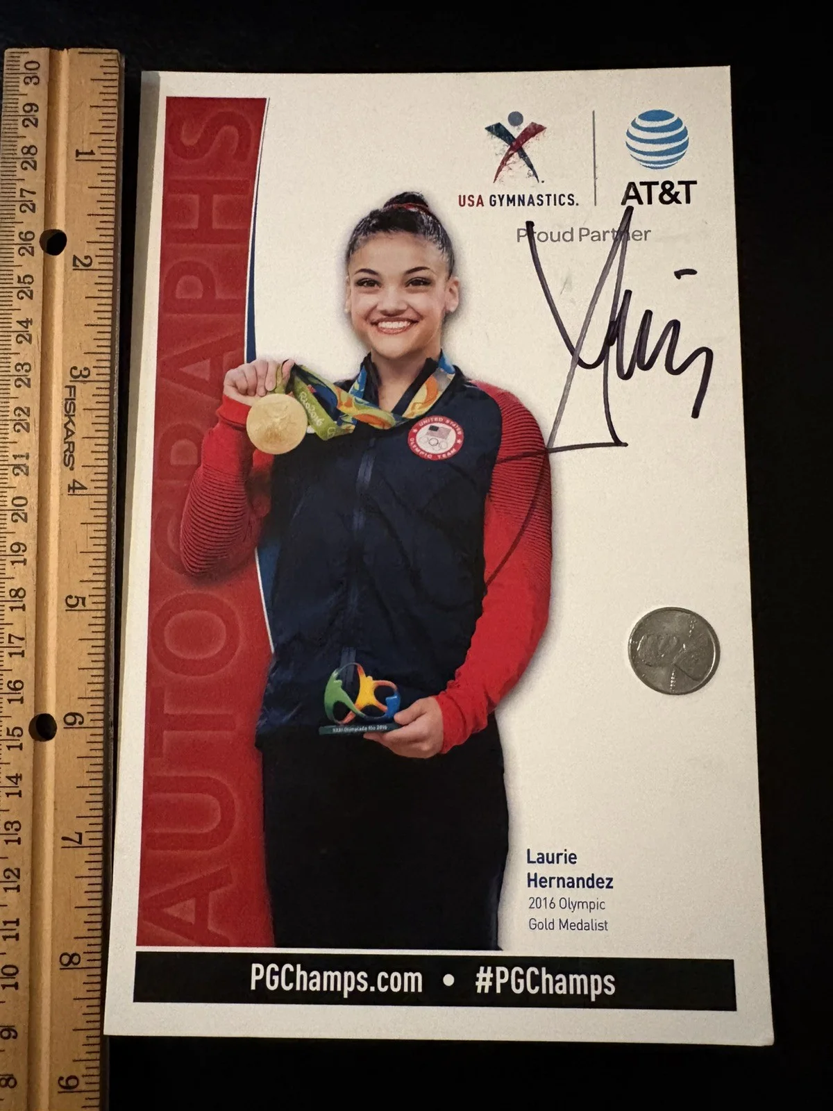 autograph hand signed Authentic Laurie Hernandez, image 3
