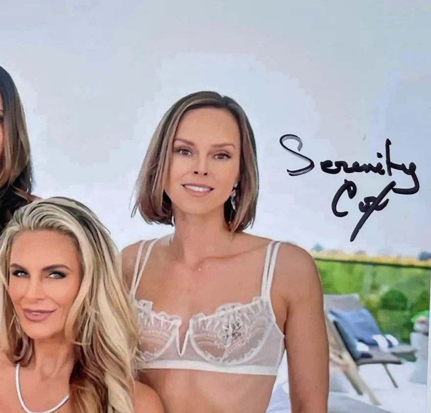 Phoenix Marie — Phoenix Marie & Serenity Cox signed 8x10 photo Adult star, изображение 3